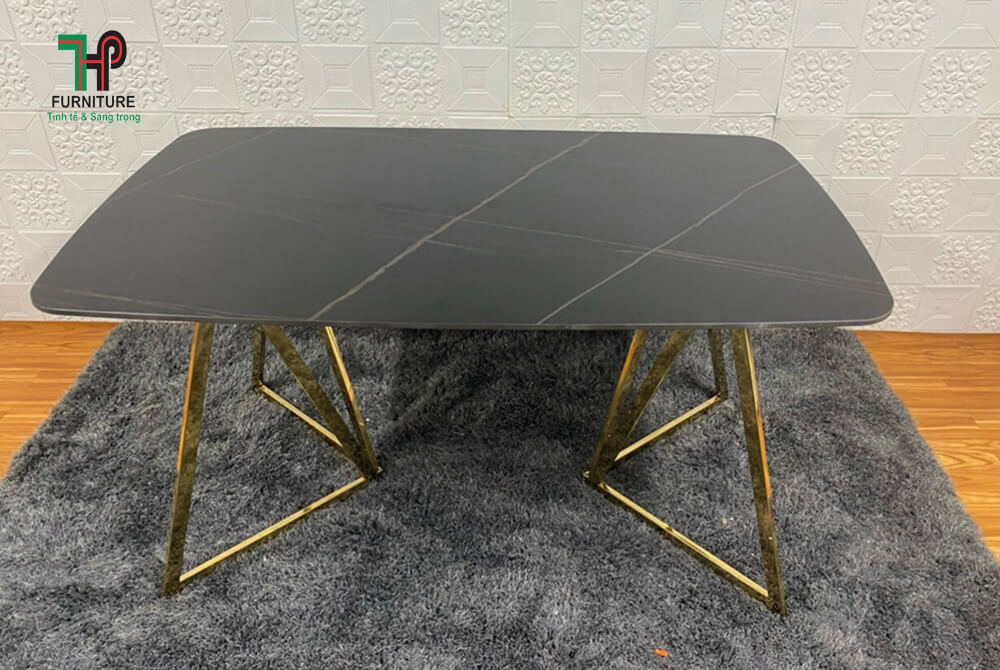 bàn ăn mặt đá đen đẹp (1)